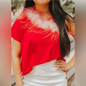 QUEEN OF SPARKLES Red Feather Trim Tee ❤️❤️❤️
